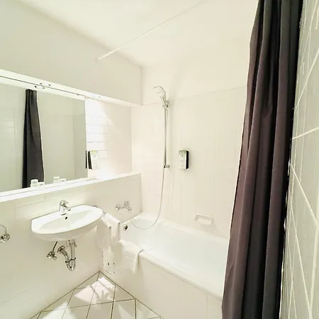 Hotel Ploener By Tulip 3*