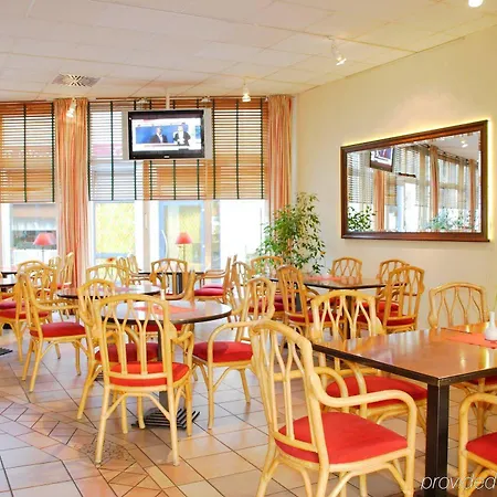 Ploener By Tulip מלון 3*